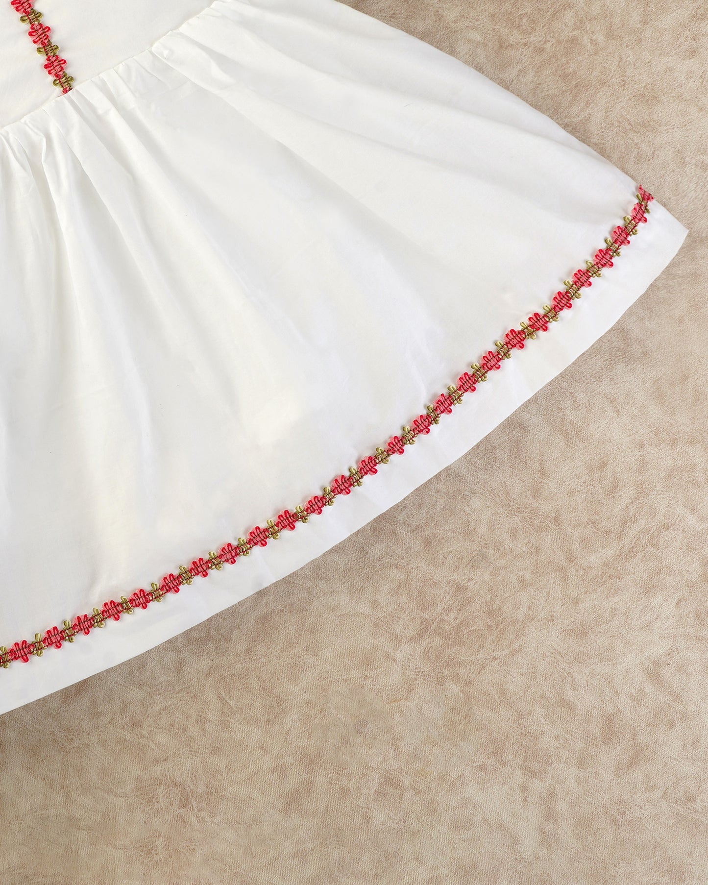 Adorable Snow-White Dress for Girls : Pure Cotton and Kid-Safe dyes